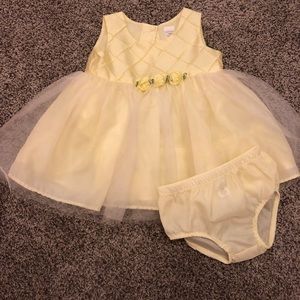 EUC Yellow Dress Size 6-9 months